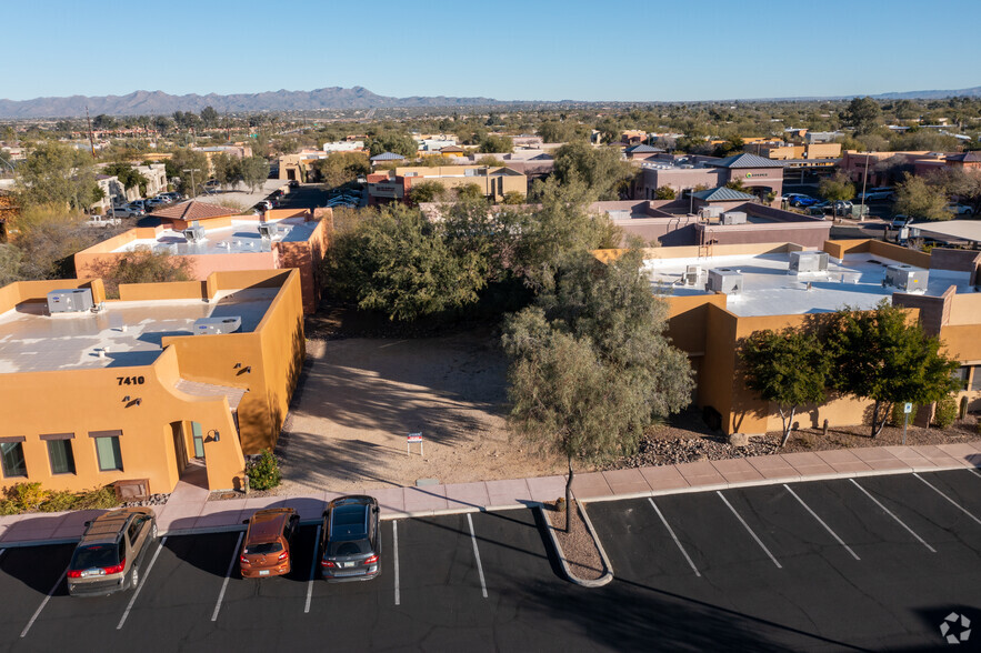 Primary Photo Of 7408-7412 N La Cholla Blvd, Tucson Medical For Sale