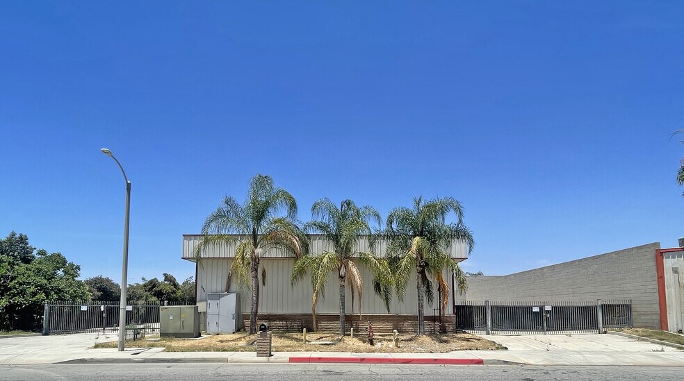 Primary Photo Of 590 S Grand Ave, San Jacinto Service For Sale