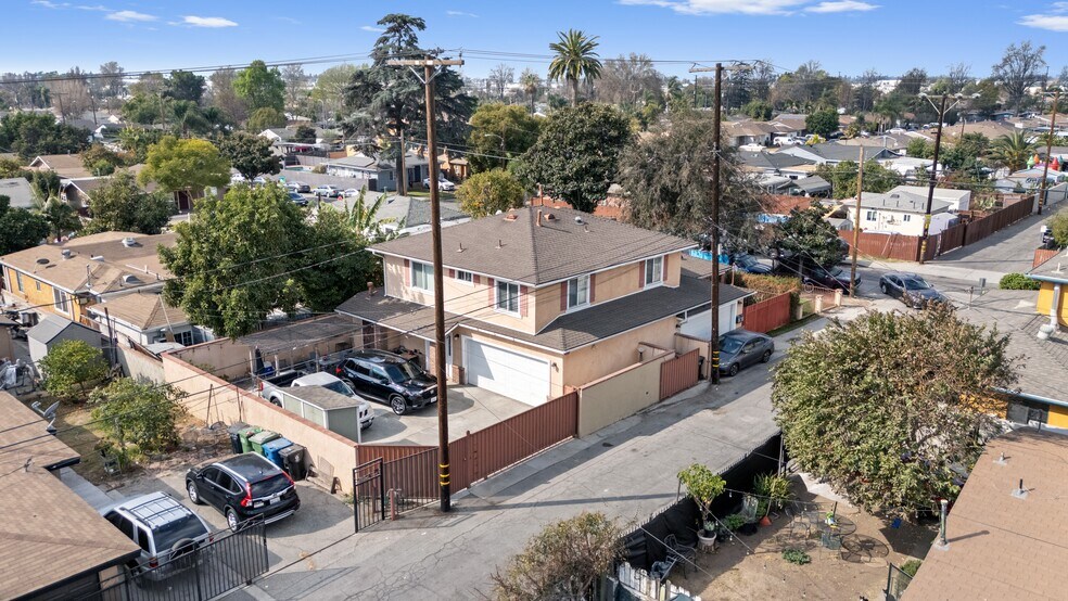 More Photos Of 8720 Villa Dr, Whittier Apartments For Sale