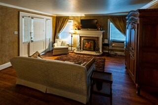 More Photos Of 1670 Southwest Blvd, Newton Lodge Meeting Hall For Sale
