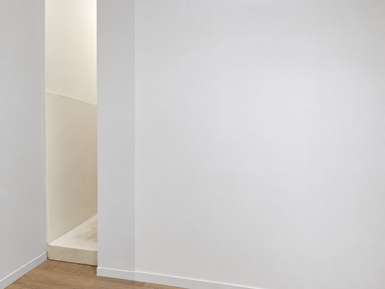 More Photos Of 8714 S Commercial Ave, Chicago Apartments For Lease