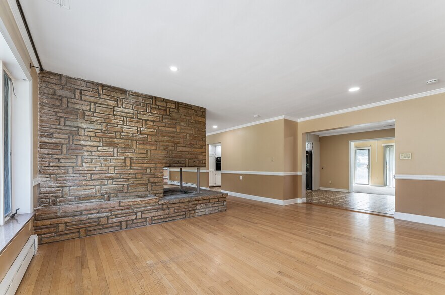 More Photos Of 2431 Route 57 East, Washington Office Residential For Sale