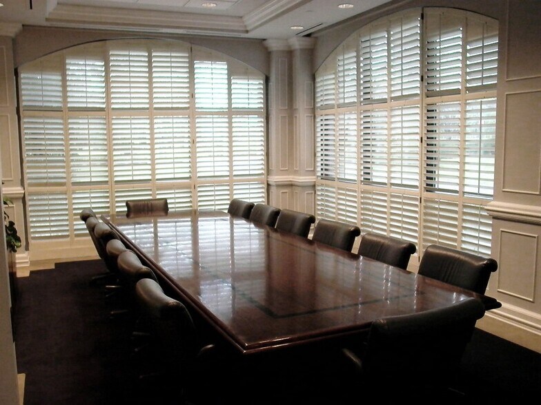 More Photos Of 8001 Chatham Center Dr, Savannah Office For Lease