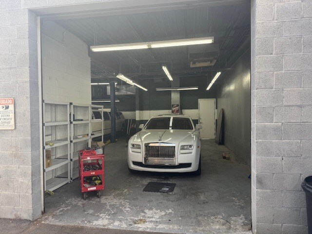 More Photos Of 811 N Scottsdale Rd, Scottsdale Auto Dealership For Lease