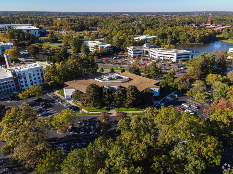 More Photos Of 4198 Cox Rd, Glen Allen Office For Lease