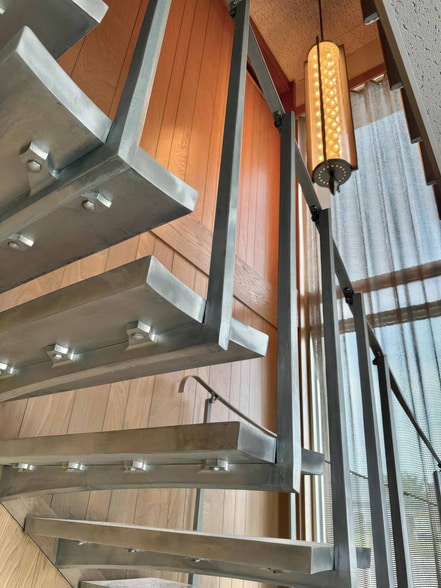 More Photos Of 1411 6th Ave, Grafton Showroom For Sale