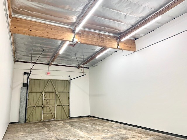 More Photos Of 8055 N 24th Ave, Phoenix Unknown For Lease