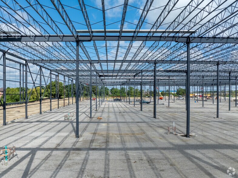 More Photos Of 5405 Countryside Dr, Brampton Warehouse For Lease