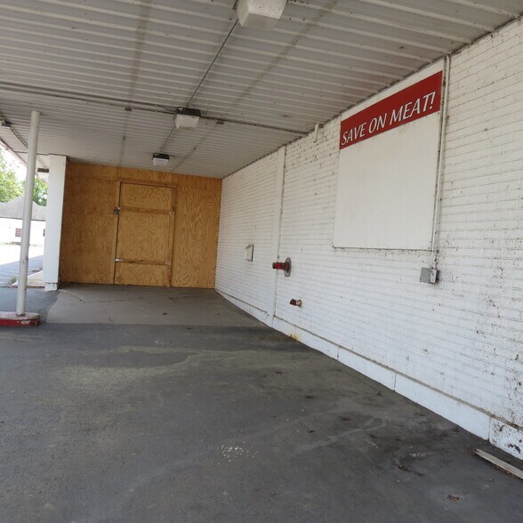 More Photos Of 600 S Ash St, Pine Bluff General Retail For Sale