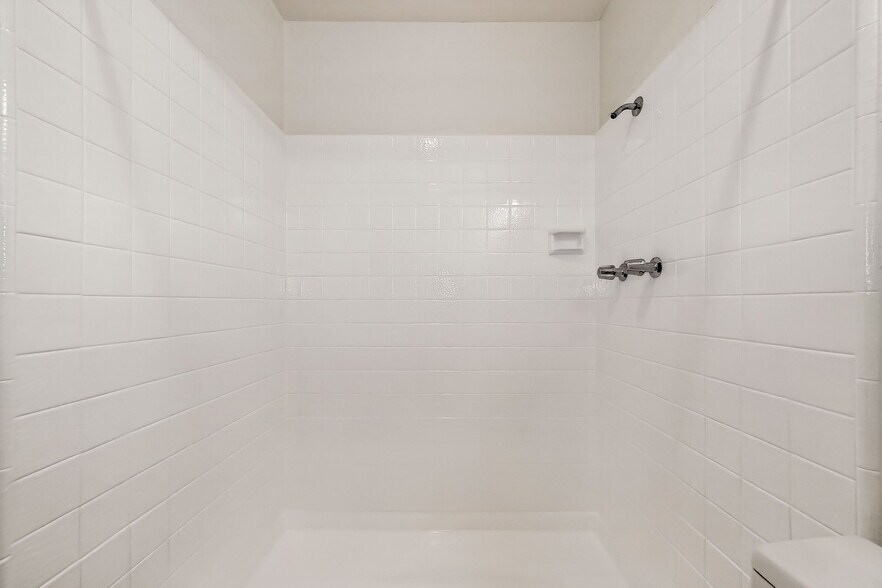More Photos Of 4585 Felton St, San Diego Apartments For Sale