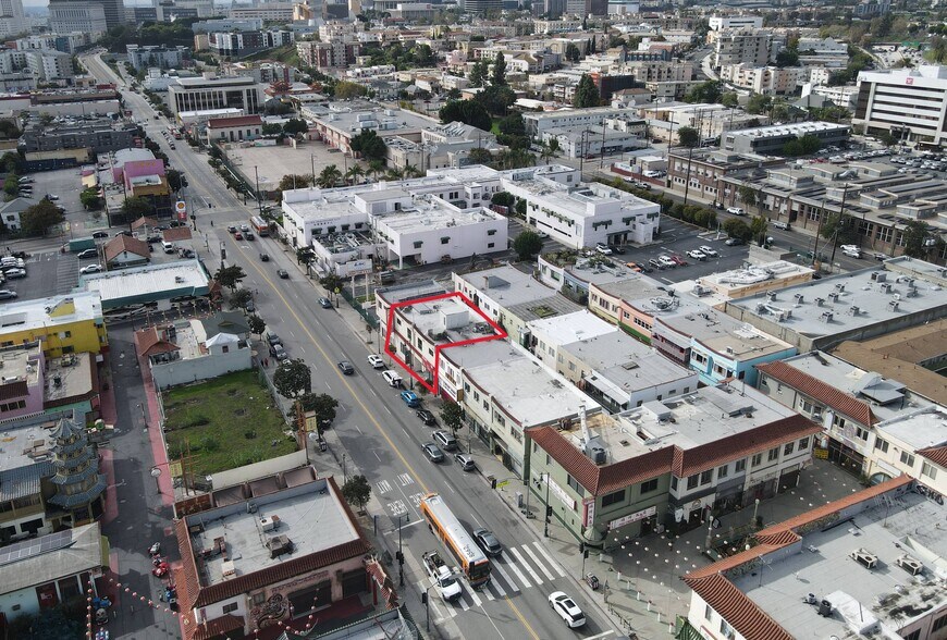 More Photos Of 935-937 N Hill St, Los Angeles Storefront Retail Residential For Sale