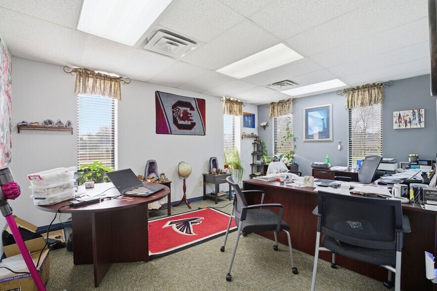 More Photos Of 2124 Hamilton St, Dalton Research And Development For Sale