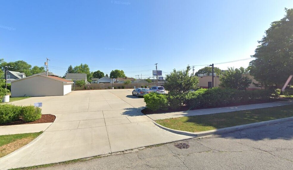 More Photos Of 913-919 S Union St, Mishawaka Freestanding For Lease