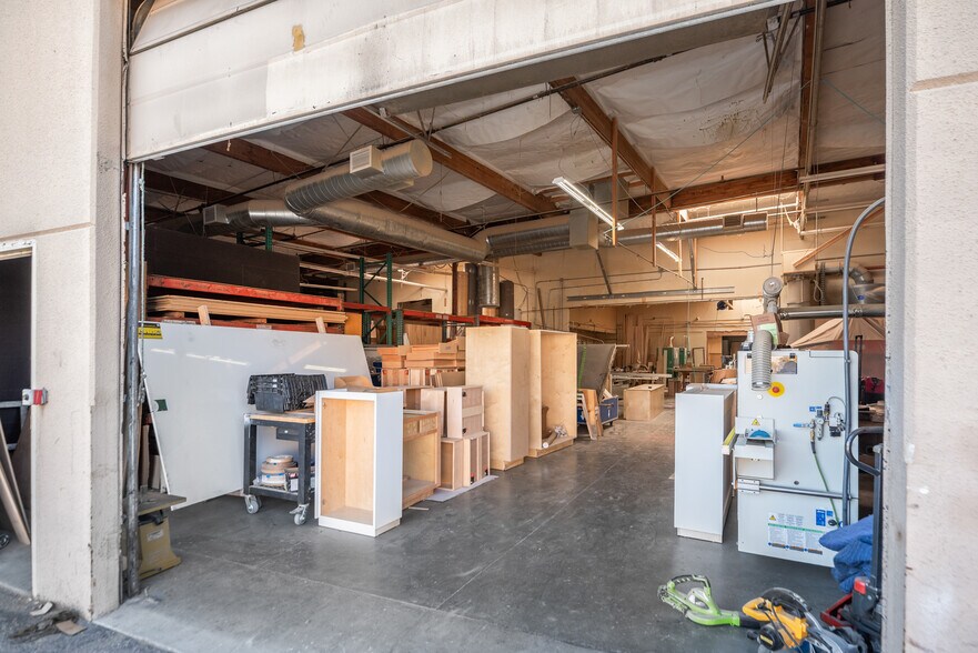 More Photos Of 123-129 E Alma Ave, San Jose Warehouse For Sale