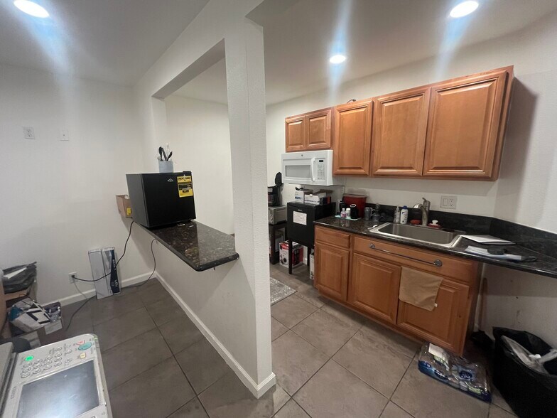 More Photos Of 624 El Cajon Blvd, El Cajon Medical For Sale