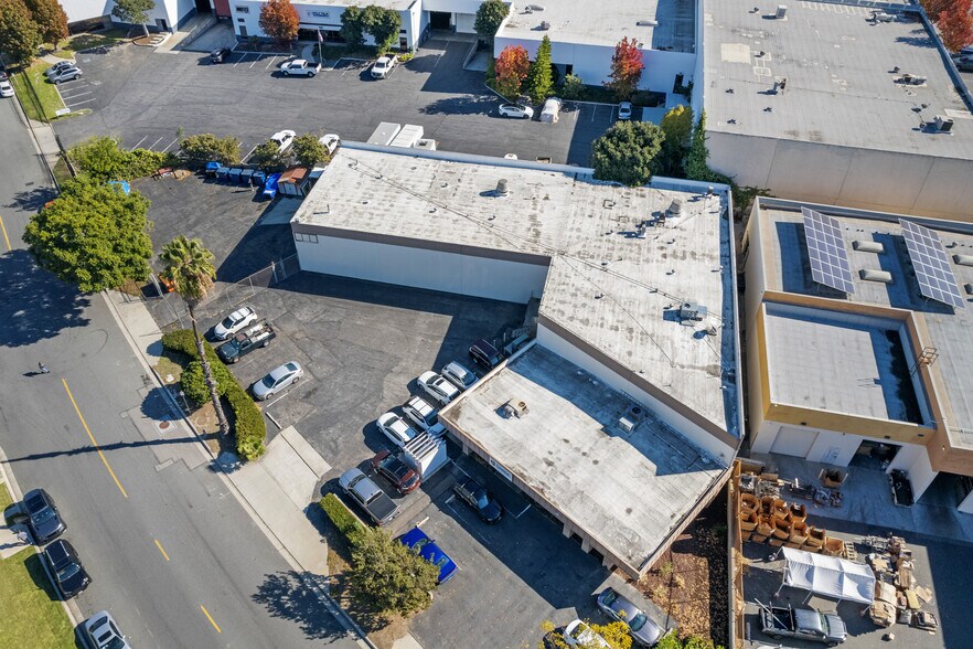 Primary Photo Of 17000 Keegan Ave, Carson Manufacturing For Lease