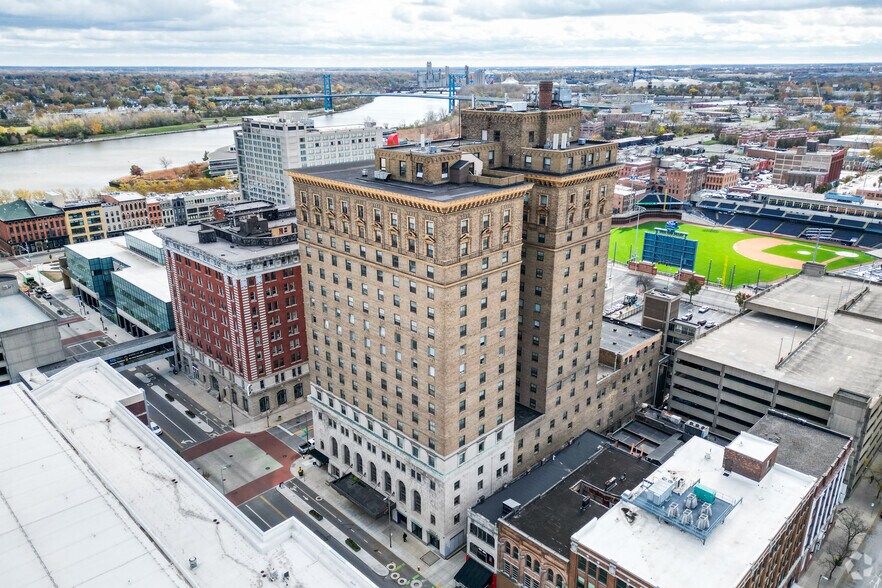 More Photos Of 505 Jefferson Ave, Toledo Multifamily For Sale