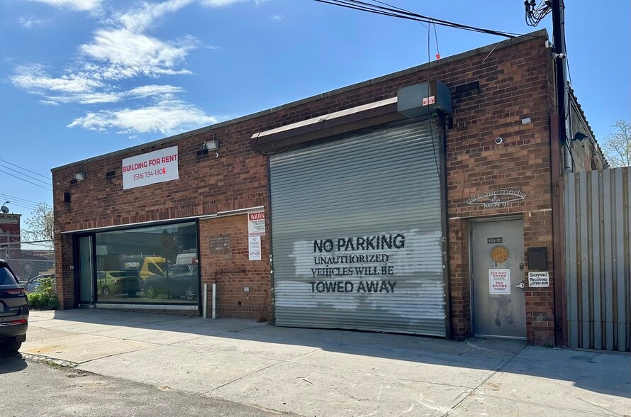More Photos Of 5310 46th St, Maspeth Warehouse For Lease
