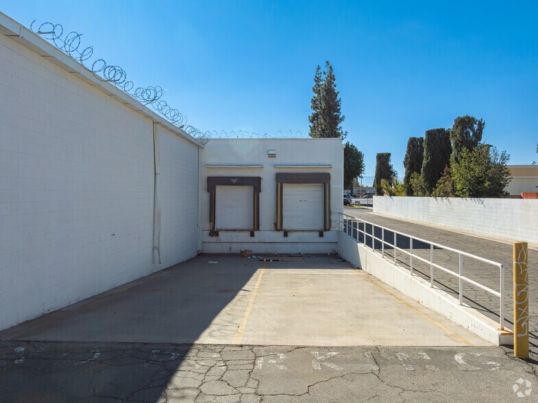 More Photos Of 3792 Ming Ave, Bakersfield Freestanding For Sale