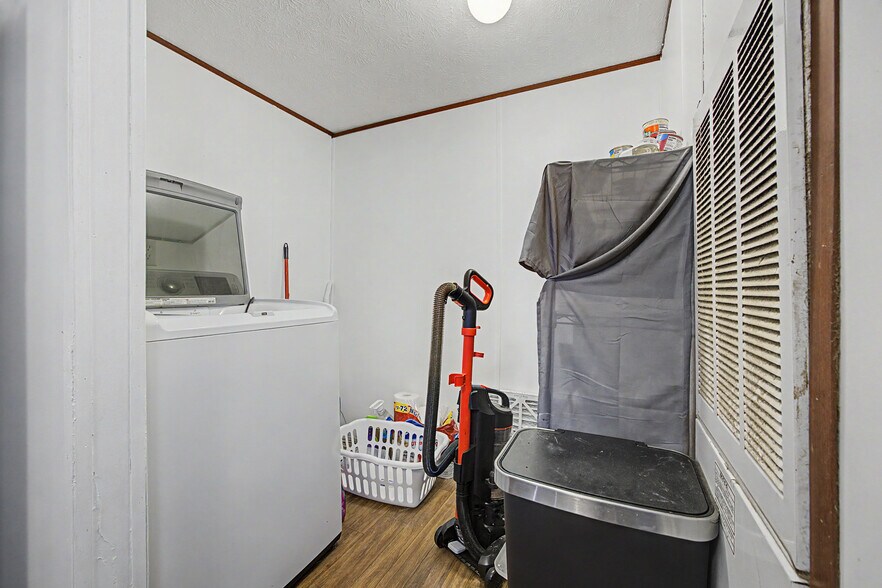 More Photos Of 14165 W Cooksey Rd, Crescent Industrial For Sale