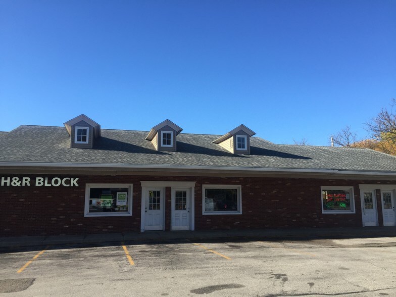 More Photos Of 752-764 W Market St, Akron Unknown For Lease