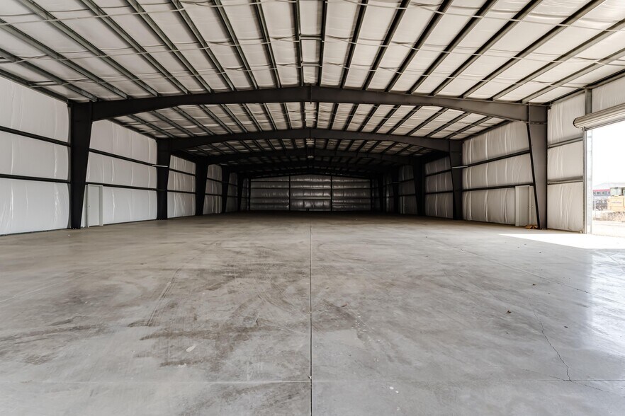 More Photos Of 810 S 2nd St, Harrisburg Warehouse For Lease