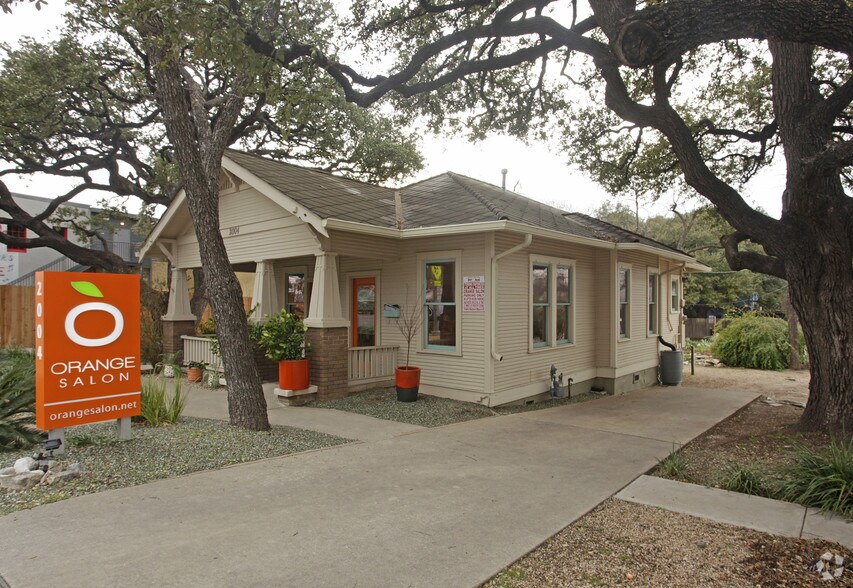 More Photos Of 2004 S Congress Ave, Austin Freestanding For Lease