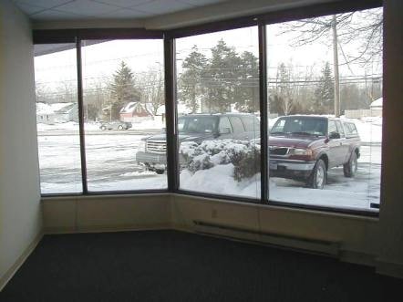 More Photos Of 8899 Main St, Buffalo Freestanding For Lease