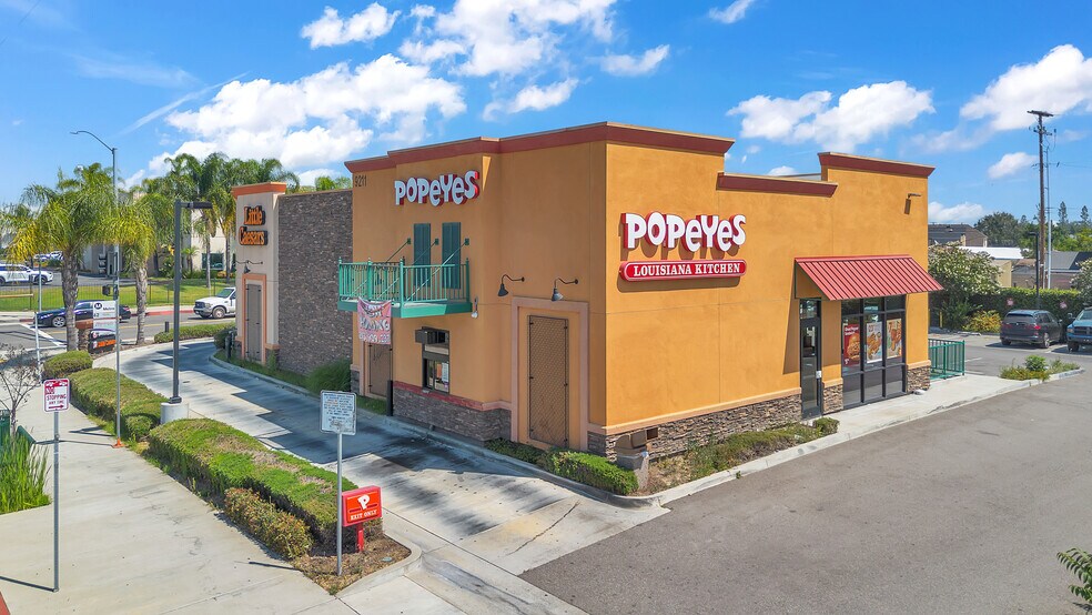 Primary Photo Of 9211 Telegraph Rd, Pico Rivera Freestanding For Sale