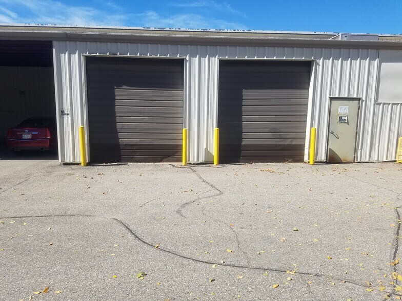 More Photos Of 2208 Trott Ave SW, Willmar Flex For Sale