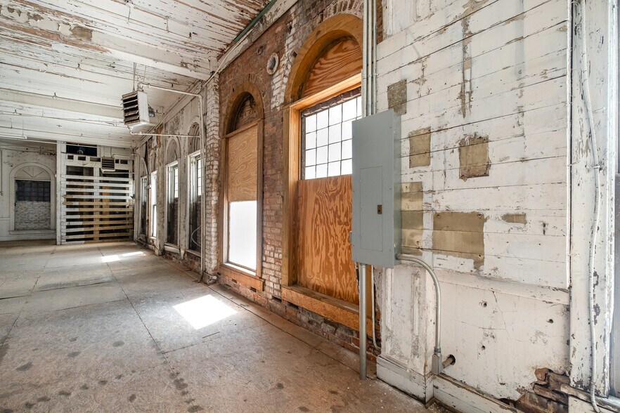 More Photos Of 109 Hampton St, Rock Hill Storefront Retail Office For Sale