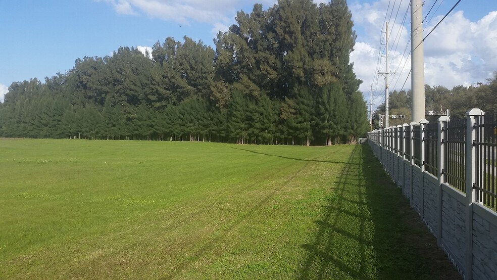 More Photos Of 962-1022 E Shell Point Rd, Ruskin Land For Sale