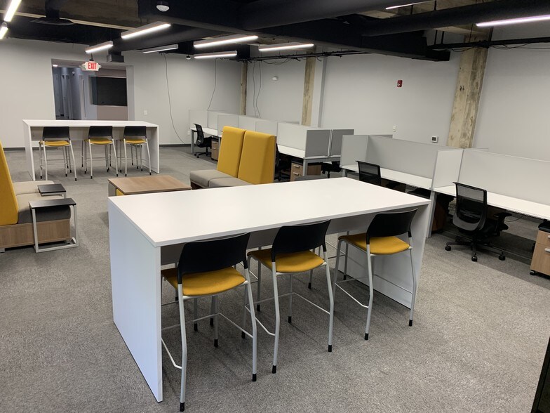 More Photos Of 800 New Holland Ave, Lancaster Coworking Space