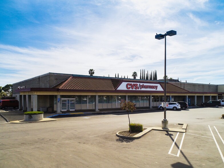 More Photos Of 3320 N Tracy Blvd, Tracy Drugstore For Lease