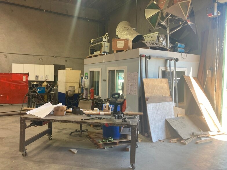 More Photos Of 935 Palou Ave, San Francisco Warehouse For Lease