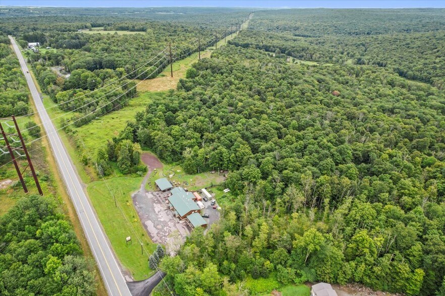 More Photos Of 2136 Lake Ariel Hwy, Lake Ariel Restaurant For Sale