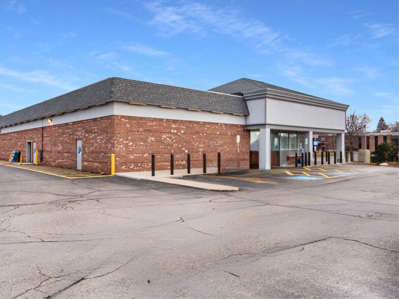 More Photos Of 11801 N Saginaw St, Mount Morris Freestanding For Lease