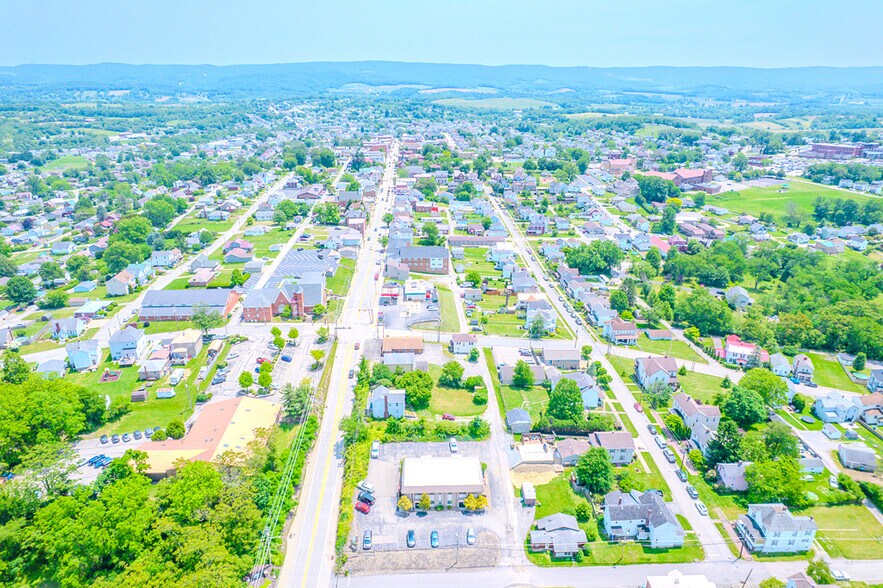 More Photos Of 1027 W Main St, Mount Pleasant Medical For Sale