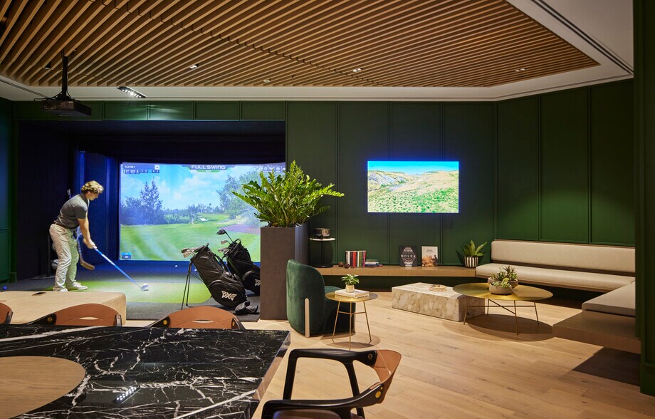 More Photos Of 2425 E Camelback Rd, Phoenix Office For Sale