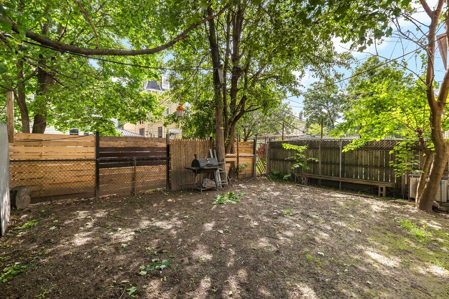 More Photos Of 19 Jewett Ave, Jersey City Apartments For Sale