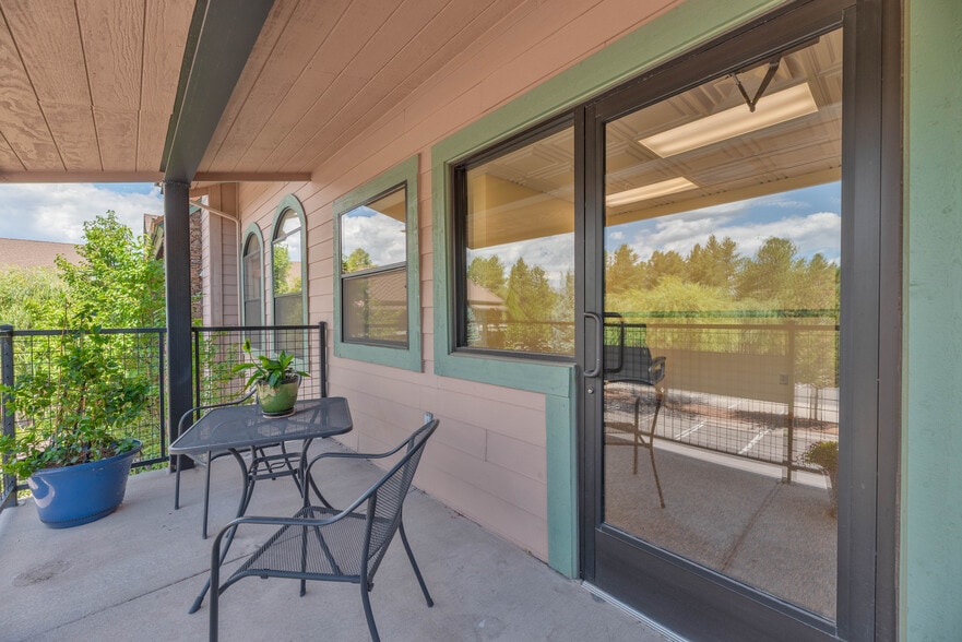 More Photos Of 1600 W University Ave, Flagstaff Medical For Sale