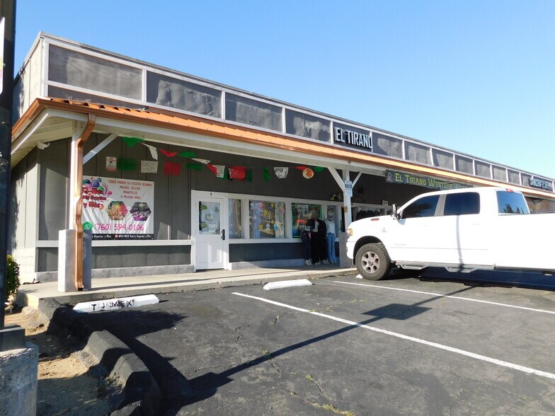 More Photos Of 200 W El Norte Pky, Escondido Unknown For Lease