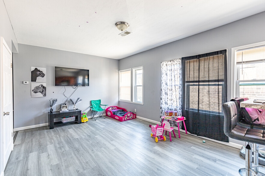More Photos Of 757 W Main St, Rochester Multifamily For Sale