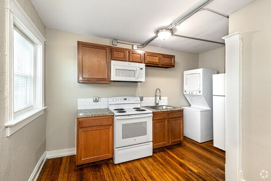 More Photos Of 3201-3211 Broadway St, Kansas City Apartments For Sale