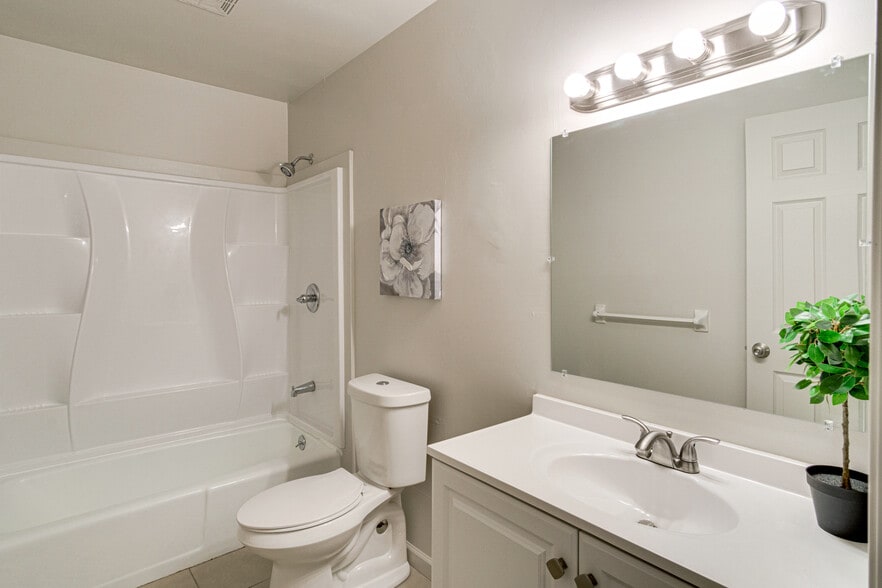 More Photos Of 112 N Hazelton St, Flushing Multifamily For Sale
