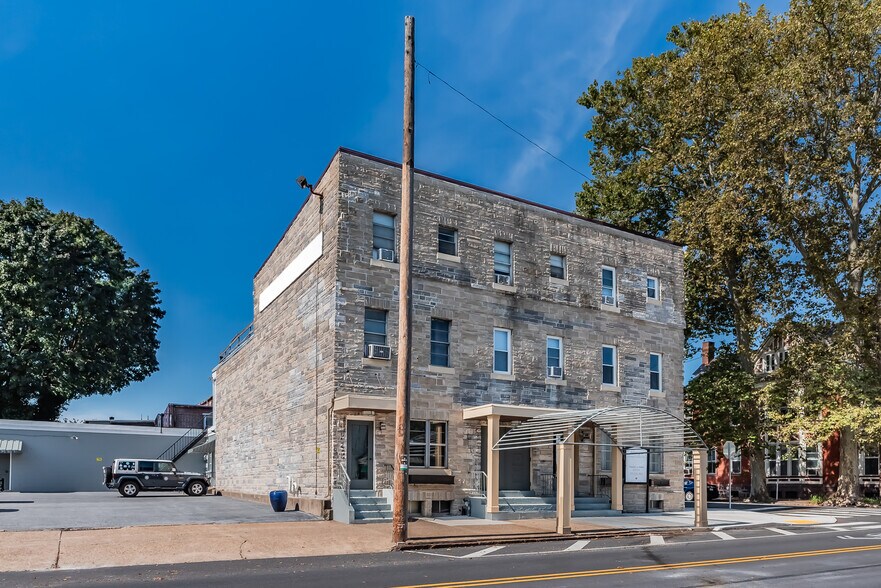 More Photos Of 1332 N 2nd St, Harrisburg Storefront Retail Residential For Sale