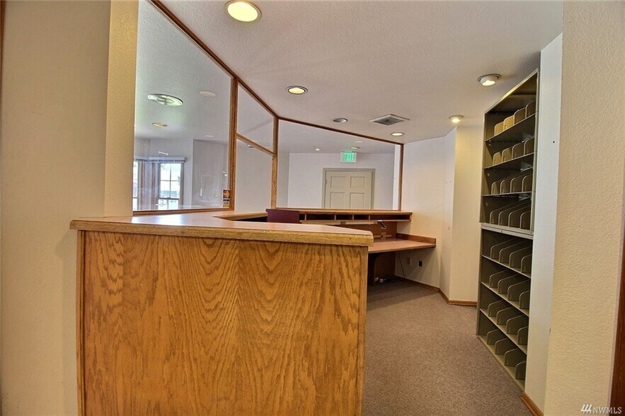 More Photos Of 720 S 320th St, Federal Way Unknown For Lease