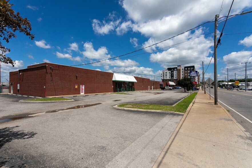 More Photos Of 836-838 Dickerson Pike, Nashville Freestanding For Lease