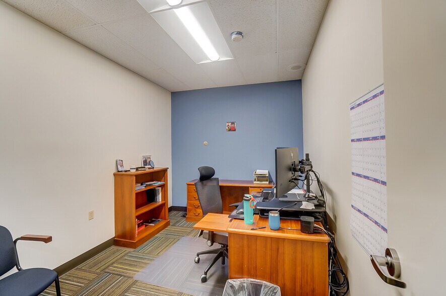 More Photos Of 2025 E 4th St, Lima Light Manufacturing For Lease