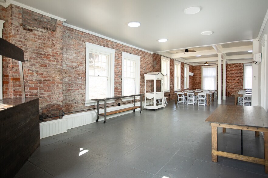 More Photos Of 479 B St, Biggs Storefront Retail Office For Sale